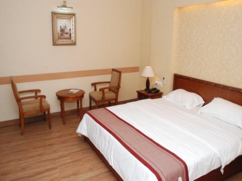 Indian Summer Hotels Pvt Ltd Ludhiana Exteriör bild